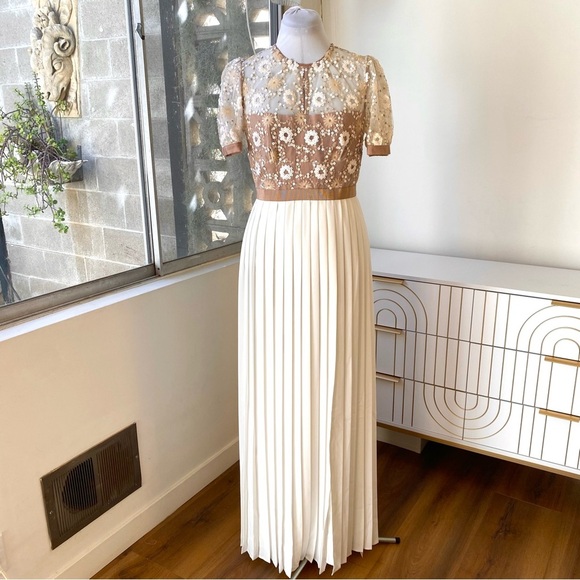 Self-Portrait “Flower Sequin Pleated Maxi Dress, Sz US 6 / UK 10, NWT - Perfect - Picture 3 of 16